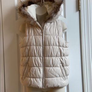 Fleece lined puffy vest. Never worn. Perfect!